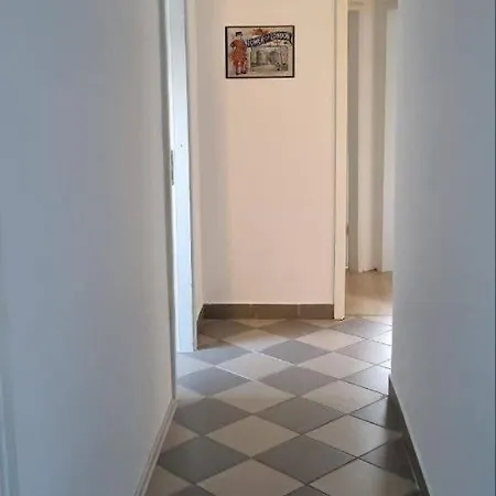 Monteurhaus In - Gemeinschaftsnutzung Küche Und Bad Gasthof