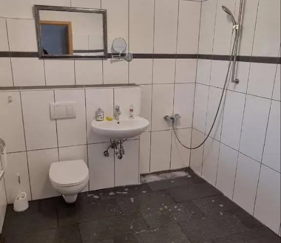 Monteurhaus In - Gemeinschaftsnutzung Kueche Und Bad